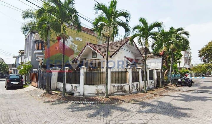 Sewa Rumah Hook Luas Tanah 105 M2 Dalam Perumahan , Dekat Universitas Brawijaya