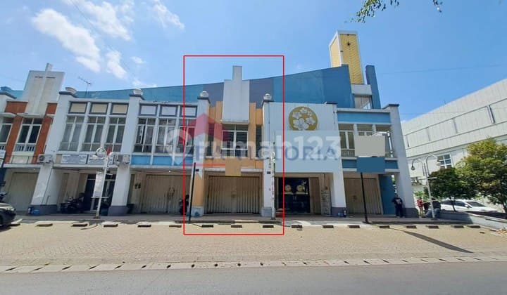 For Rent: Ready-to-Use Shop House in Well-Maintained Condition, WOW Sawojajar Area