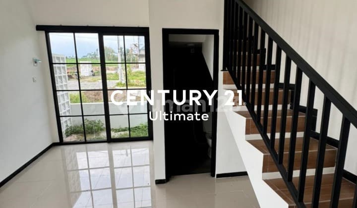 Rumah Design Mewah Bangunan Berkualitas View Pegunungan Malang