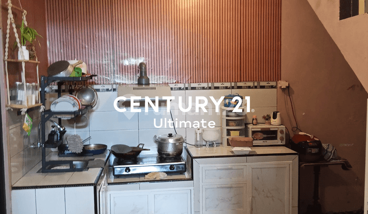 Rumah 2 Lantai Luas 110 M2 Dekat Cybermall Dieng Kota Malang