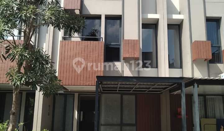 Dijual Cepat Rumah Semi Furnished Tabebuya Invensihaus BSD City