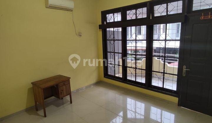 Disewakan di Gading B C S