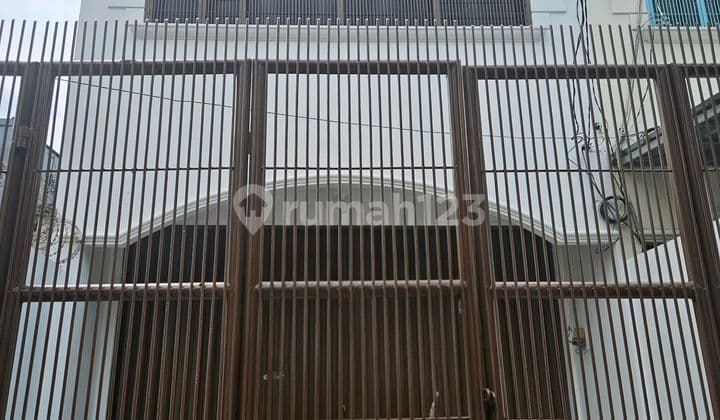 Disewakan Ruko Dekat Pasar Tanah Abang