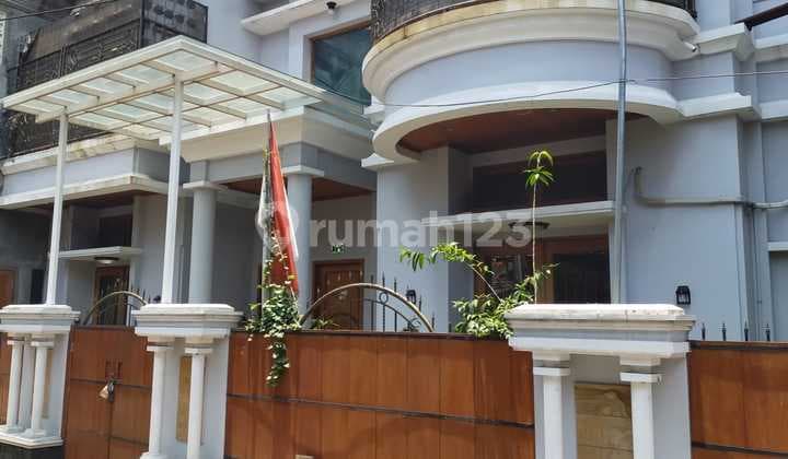 Elegant 2-Story House in Sapta Taruna Bandung, Spacious, Comfortable for Families