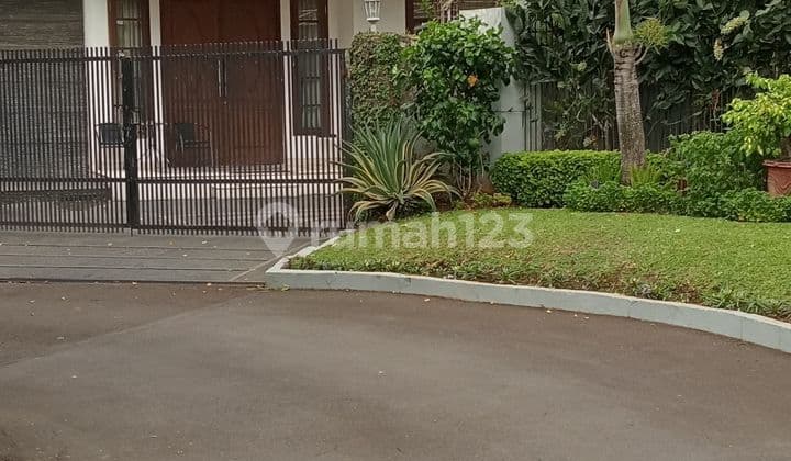 Rumah Mewah 2 Lantai Lt 770 M² Di Komplek Iapco Kemang Timur - Lokasi Premium