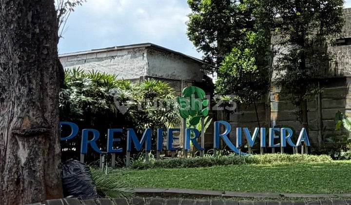 Harga Menarik! Rumah 2 Lantai Semi Furnished di Premier Riviera Jatinegara | LT 105 M² Nego Siap Huni !!