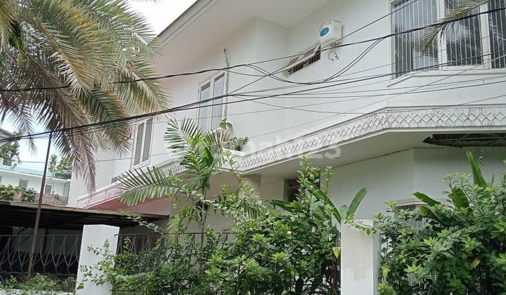 Rumah Klasik Modern Di Komplek, Pejaten Barat - Lokasi Tenang Dan Asri