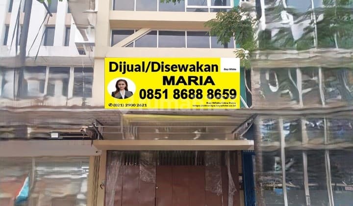 Ruko Full Renovasi 3 Lantai Siap Usaha di Grand Boulevard