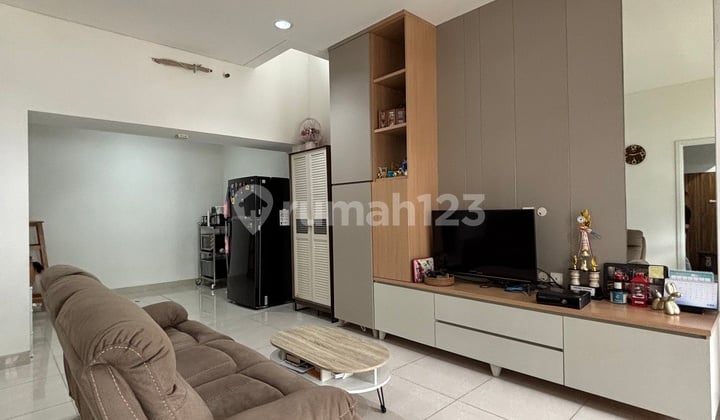 Rumah 4Kt di Cluster Riviera, Metland Puri, Tangerang, Semi Furnish, Bagus