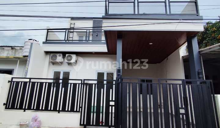 Dijual Rumah 2 Lantai Bagus Siap Huni di Regency Melati Mas