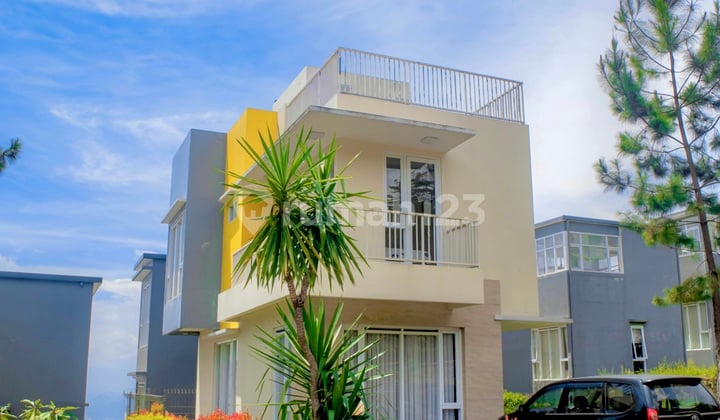 Dijual Rumah Semi Villa View Pemandangan Pegunungan Berkabut