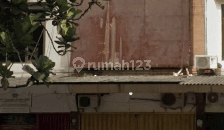 Ruko 3,5 Lantai Lokasi Strategis di Sentul, Bogor