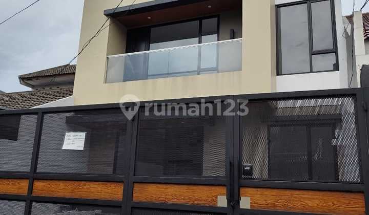 Rumah Brand New 2 Lantai di Sektor 1.4 Ext Griya Loka Bsd, Tangerang Selatan