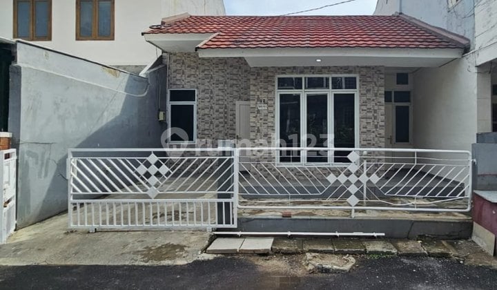 Rumah Minimalis di Galaxi Bebasbanjir