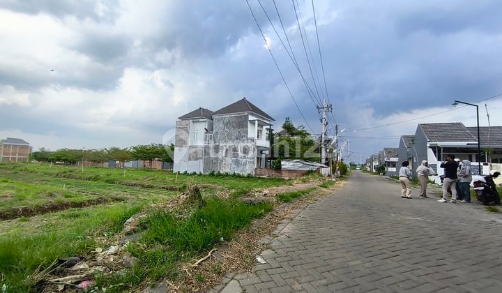 Tanah SHM Dekat Fasilitas Umum dan Bebas Banjir