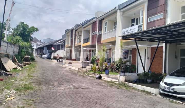 Villa Investment in Batu City with Full View Near Tourist Attractions