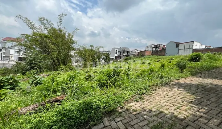 Land Parcel in Malang City, Scenic Location with Full View