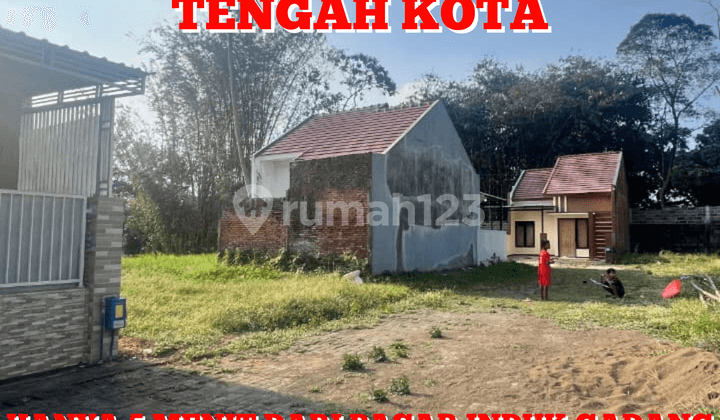 FOR SALE FAST READY-TO-OCCUPY HOUSE IN CENTRAL MALANG