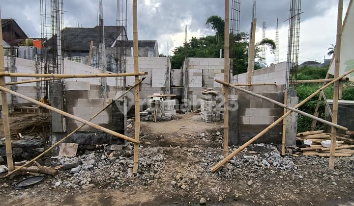 Fully Furnished Boarding House Near UIN and UMM, Freehold Title (SHM)