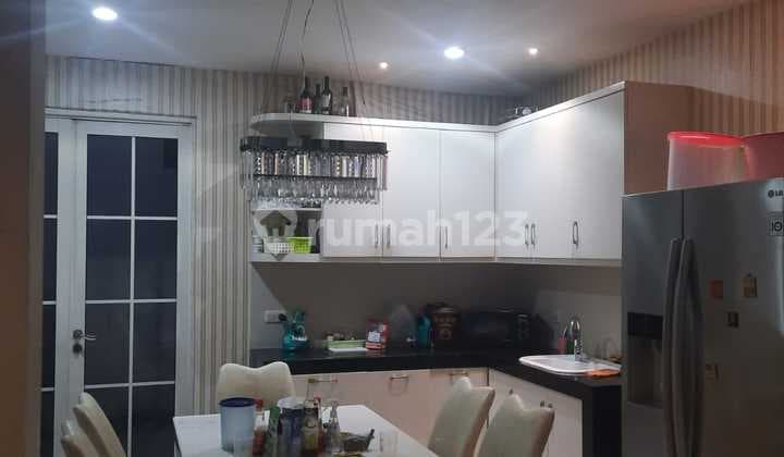Rumah Bagus Semi Furnished di Cluster Halmahera Lippo Karawaci, Tangerang