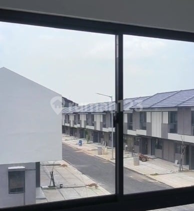 Rumah Bagus 3 BR di Park Serpong Gading Serpong, Tangerang