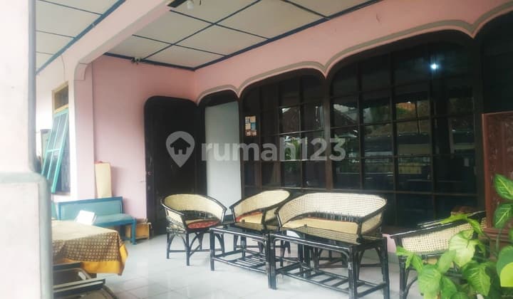 Kost & Rumah besar, strategis, di Pusat kota Yogyakarta (area Jl. Taman Siswa)