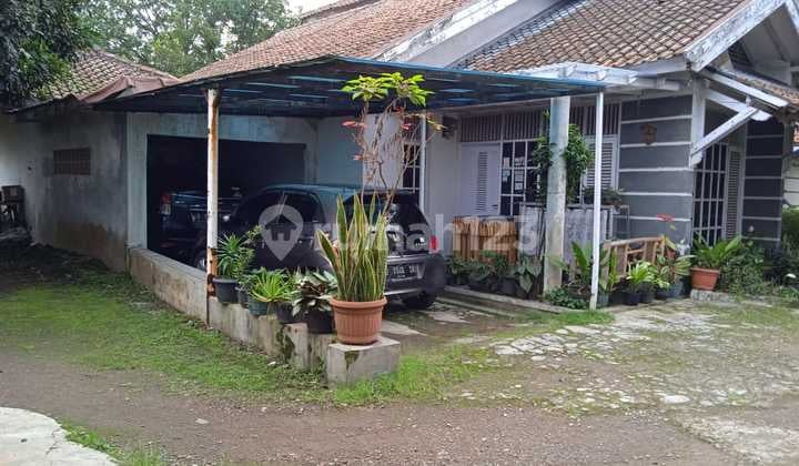 Dijual Rumah di Jl. Haji Haris Baros Cimahi