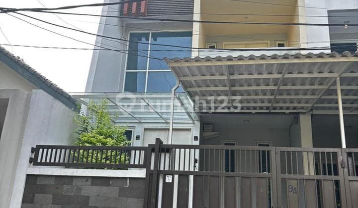 Disewakan Rumah Siap Huni 3 Lantai di Kemayoran