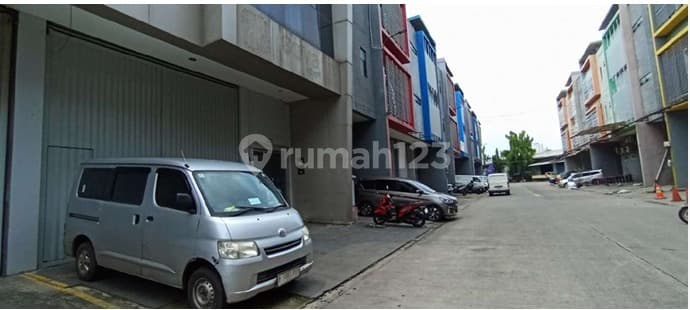 Dijual Gudang Dan Kantor Infinia Park