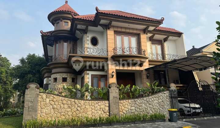 Rumah Castle Hoek Dijual Full Furnished Siap Huni di Puspita Loka Bsd City