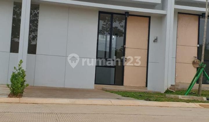 Dijual Cepat Unit Cakep Rumah 2 Lantai Cendana Park Lippo Karawaci