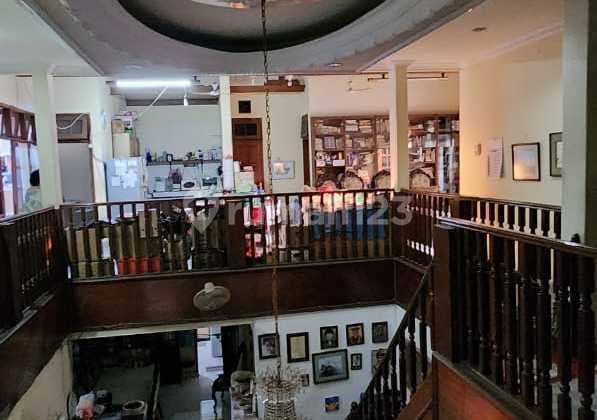 Hot Deal!! 2.5 Story House in Kelapa Gading with Complete Certificate and Fully Furnished, Excellent Condition