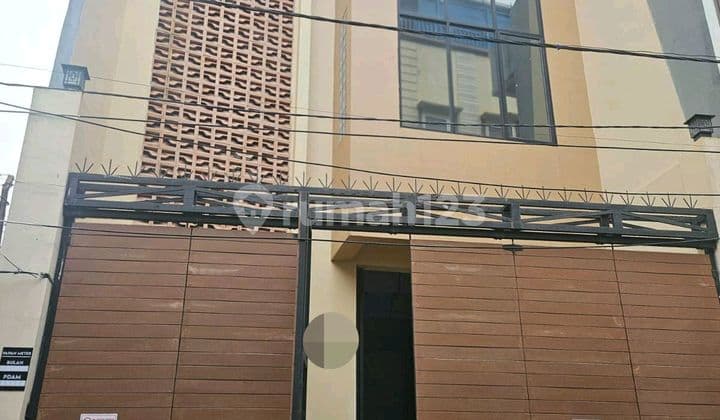 Dijual Rumah 3.5 Lantai Uk.6x15 Di Tambora Shm Renov Bagus Rapi