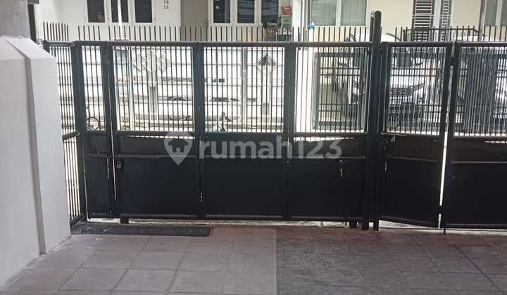 For Rent House @ Sunter Paradise 2 Floors.