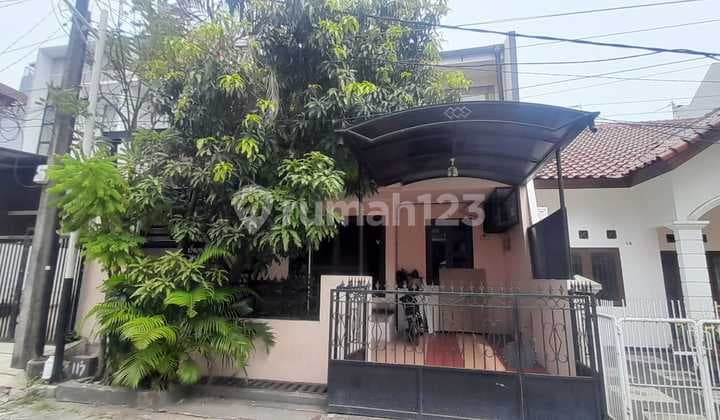 Rumah 2 Lantai Gading Griya Lestari Siap Huni