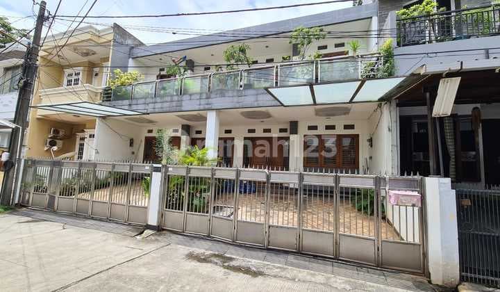 2-Storey Semi-Detached House in East Gading Elok, Ready to Occupy