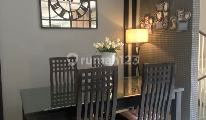 Kebayoran Essence Rumah Cantik Homie Terawat Bintaro Sektor 7