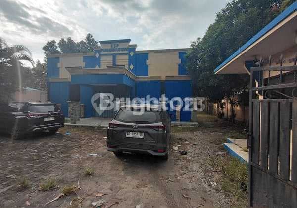 Sewa Cepat: Kantor & Mess Eks-koperasi Siap Pakai Di Pantura Weleri, Kendal!