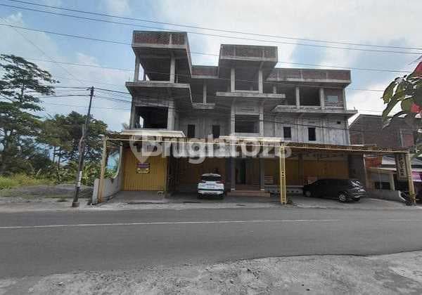 Di Sewakan Ruko 3 Lanatai +besemen Di Ungaran Timur (beji)