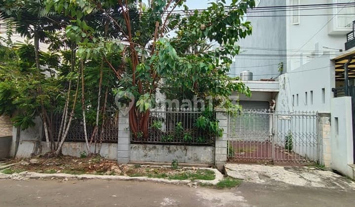 For Sale Old House Kelapa Nias Kelapa Gading - Land Area Calculated, Strategic Location