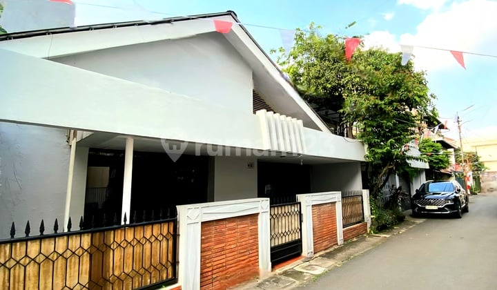 Rumah Siap Huni di Patal Senayan