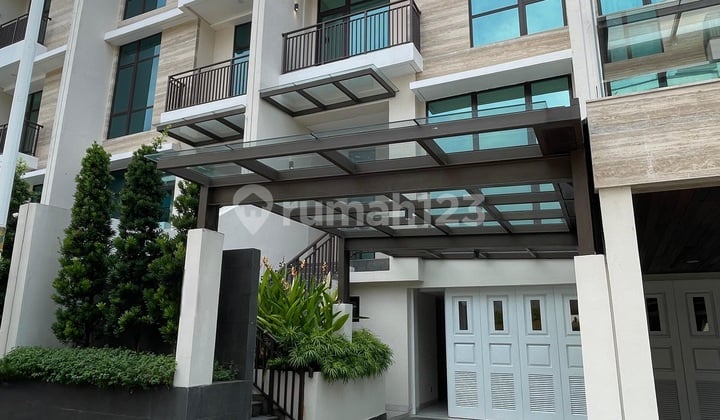 Rumah Cantik Siap Huni Dekat dengan Mall Pondok Indah, Dekat dengan Rs Pondok Indah