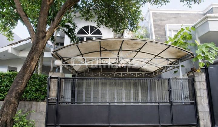 House With Elite Location in Pondok Indah