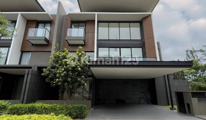 Rumah Elegan Siap Huni Laurel Navapark