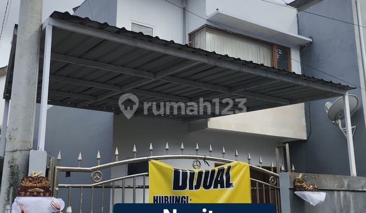 Rumah 2 Lantai Hadap Selatan di Denpasar Timur