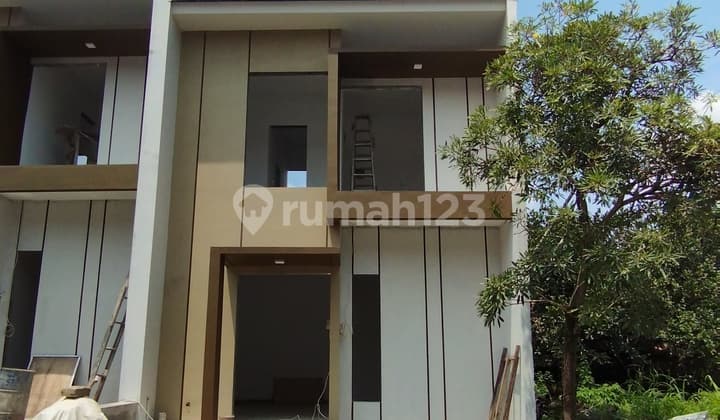 For Sale 2-Story House | 3.2 KM From Pamulang University #Wy40