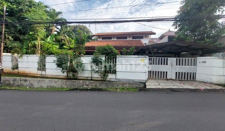 Dijual Rumah Lama Nyaman dan Asri Berlokasi Strategis #BP08