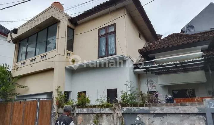 Freehold House on Mahendradata Street, Graha Adi Housing, Denpasar