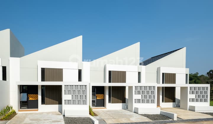 Rumah Asri Akses Strategis 5 menit ke Tol Borr 2