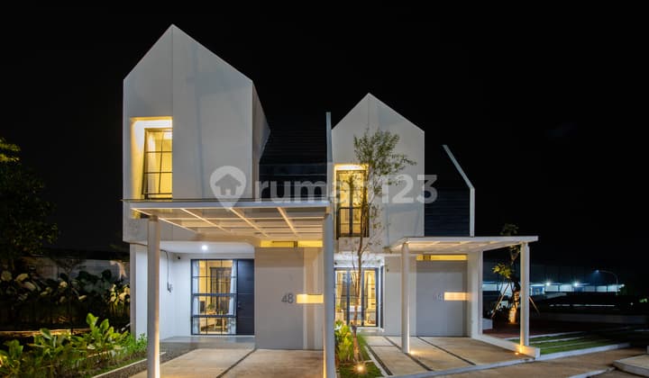 Rumah Asri 2 Lantai Akses Strategis 5 menuju Tol